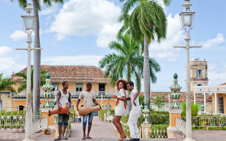 Street-Smart Tips for a Secure Holiday This Festive Season